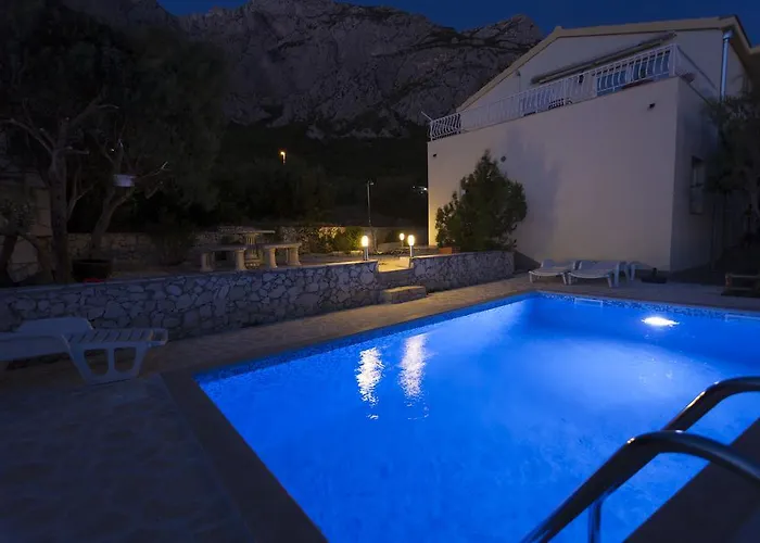Holiday home Dario Makarska