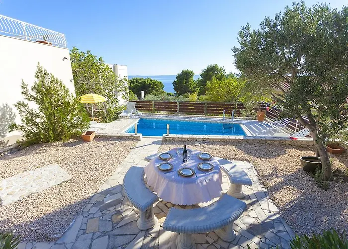 Holiday home Dario Makarska