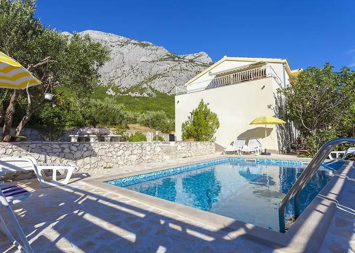 Holiday home Dario Makarska